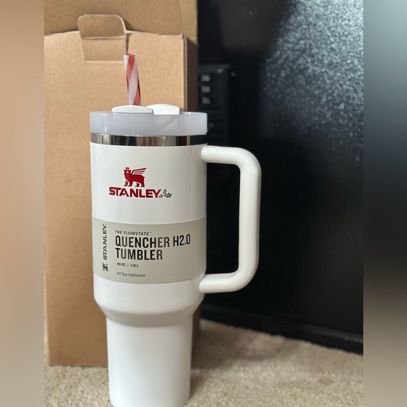 Stanley Mistletoe Tumbler 2023 Release